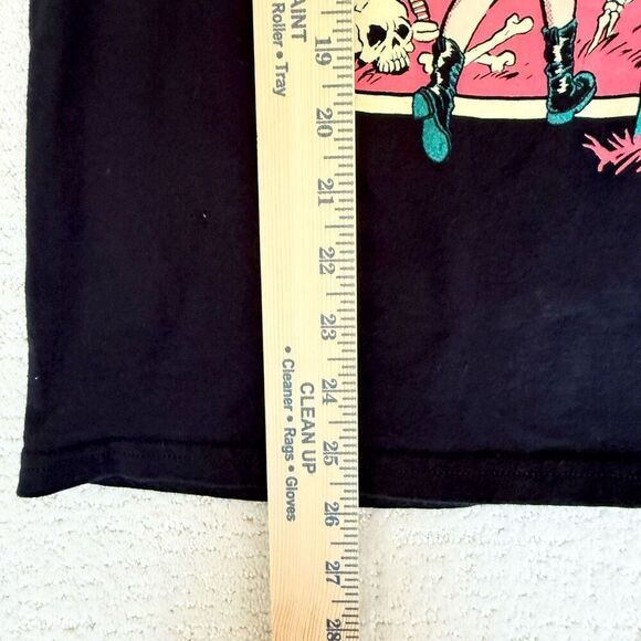 Easy Bake Coven Cotton T Shirt - Unisex Size Small - Picture 6 of 7